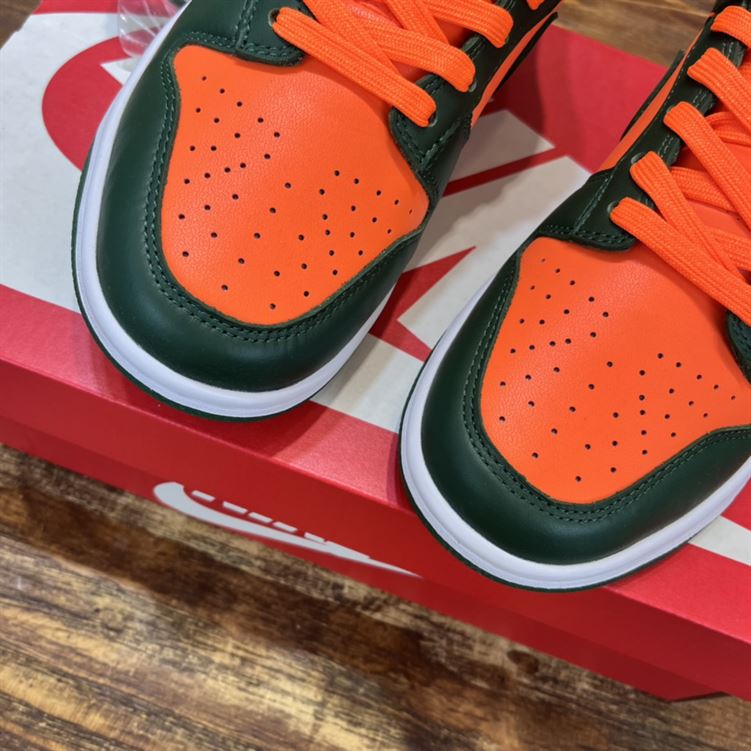 NIKE DUNK LOW MIAMI HURRICANES - NSN021