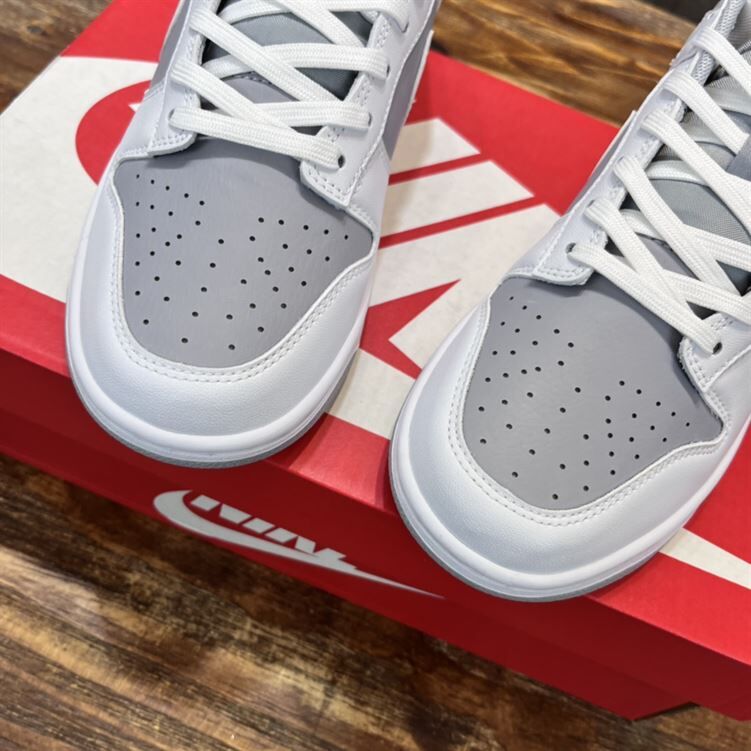 NIKE SB DUNK LOW RETRO WHITE GREY - NSN014