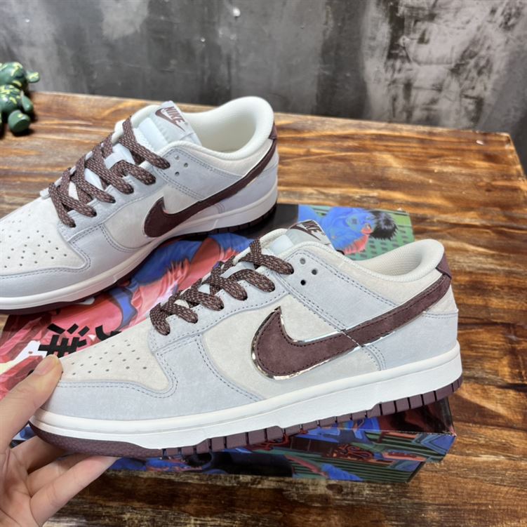 NIKE SB DUNK LOW SNEAKER - NSN011