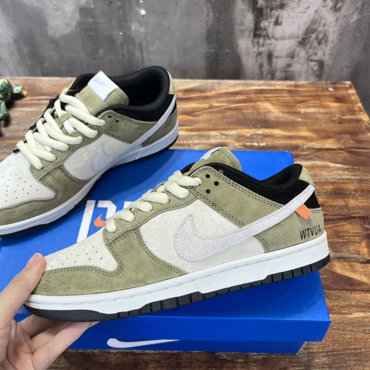 NIKE SB DUNK LOW SNEAKER - NSN019