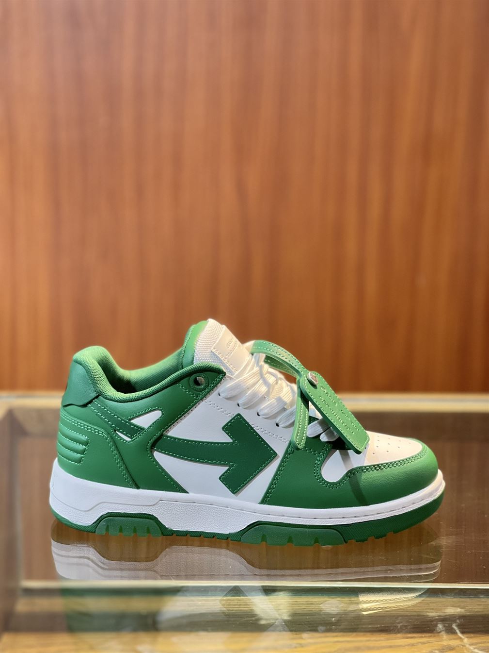 OFF-WHITE OUT OF OFFICE OOO BLACK WHITE GREEN - OFW027