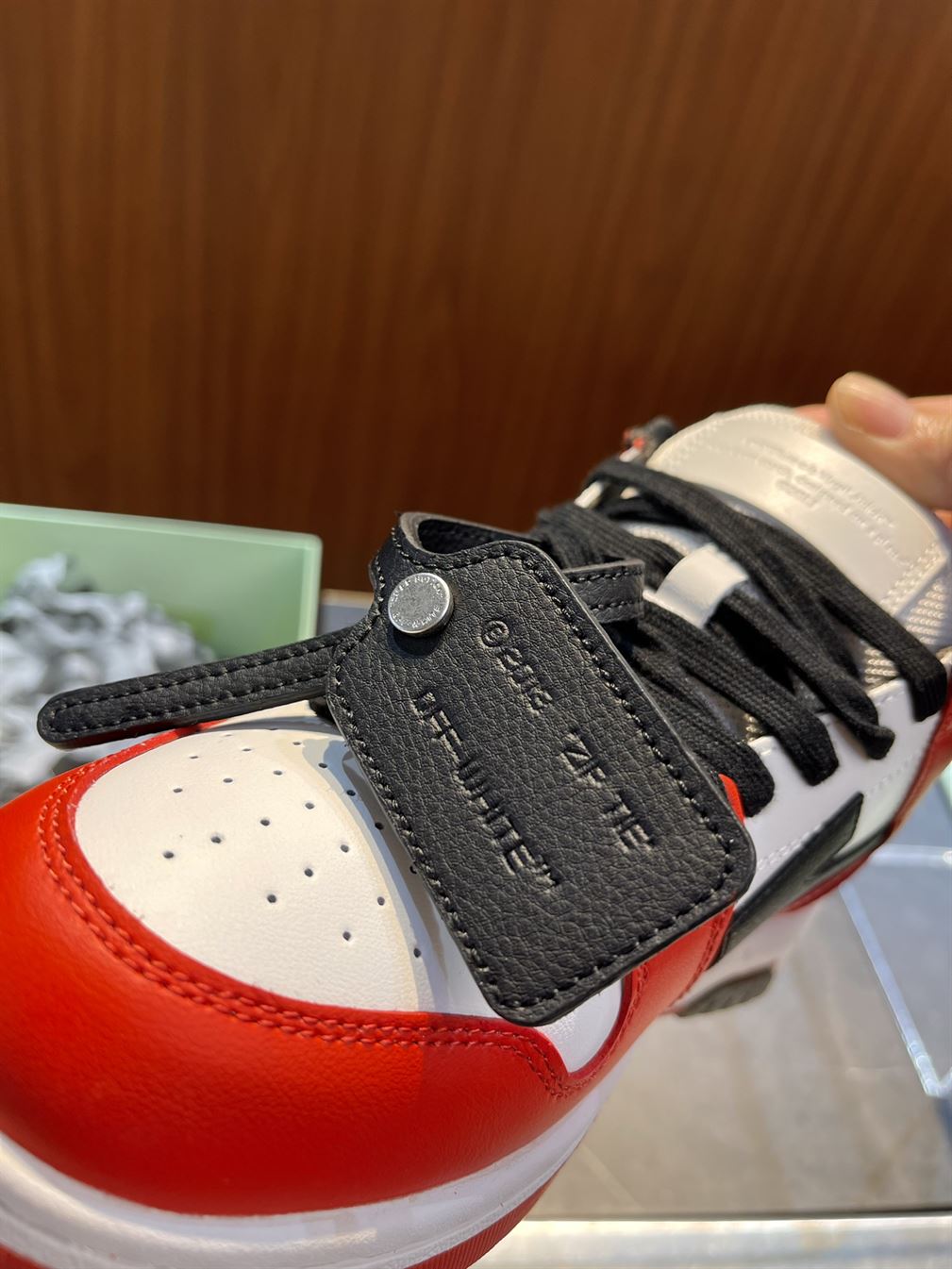 OFF-WHITE OUT OF OFFICE OOO BLACK WHITE RED - OFW025