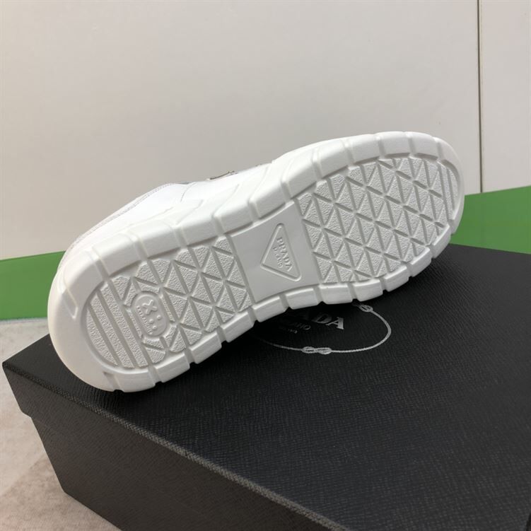 PRADA LEATHER SNEAKERS - PRS017