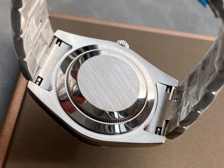 ROLEX OYSTER PERPETUAL 41MM