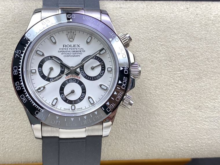 ROLEX OYSTER PERPETUAL SUPERLATIVE CHRONOMETER OFFICIALLY CERTIFIED