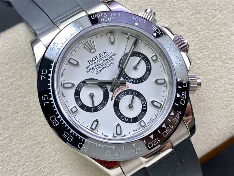 ROLEX OYSTER PERPETUAL SUPERLATIVE CHRONOMETER OFFICIALLY CERTIFIED