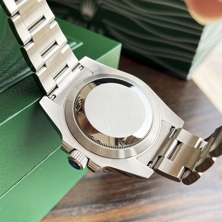 ROLEX SUBMARINER DATE