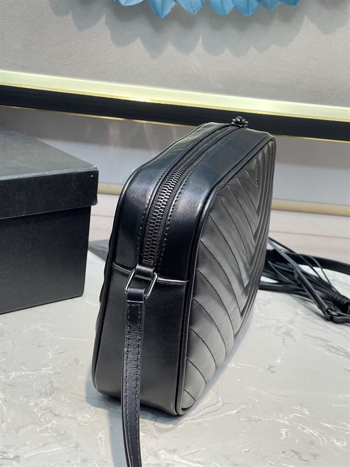 YSL LOU CAMERA BLACK BAG IN QUILTED LEATHER