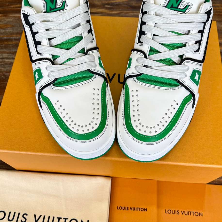 Louis Vuitton Trainer White Green Low Sneaker - LVS204