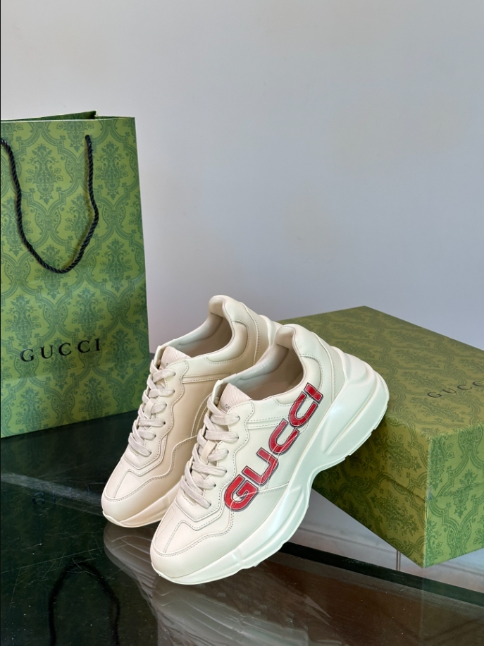 Gucci Ivory Leather Trainers In Neutrals Sneaker - GCC174