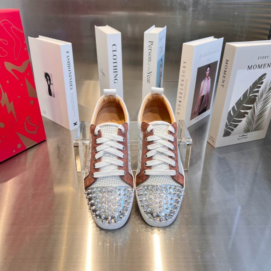 Christian Louboutin Louis Junior Spikes Orlato Sneaker - CLS040