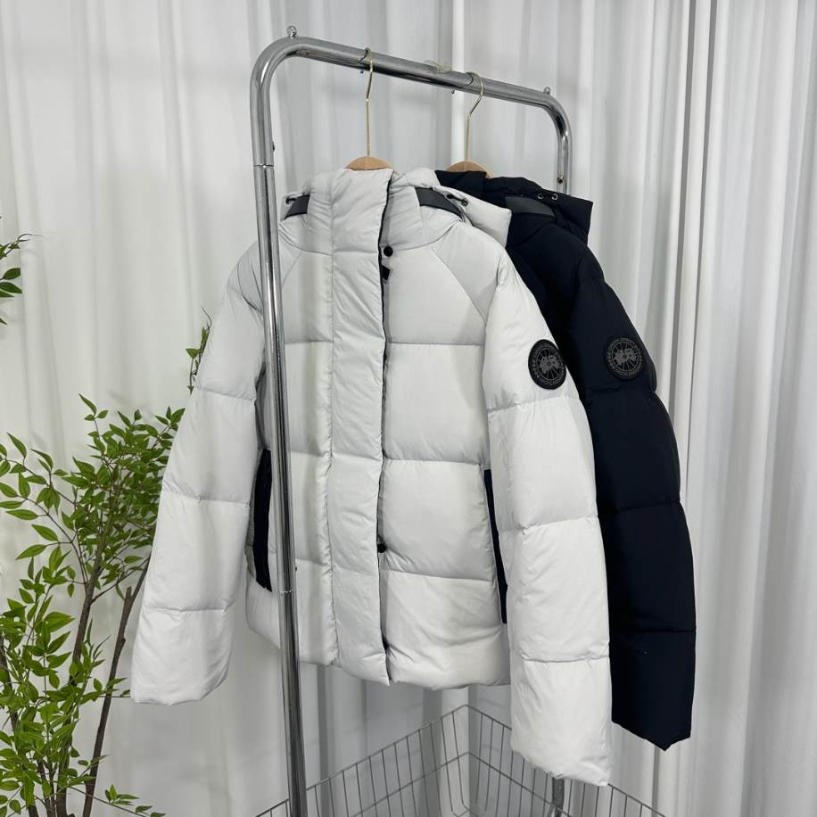 Canada Goose Junction Hooded Down Black Jacket - CN36