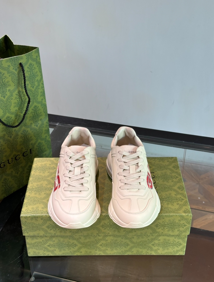 Gucci Ivory Leather Trainers In Neutrals Sneaker - GCC174