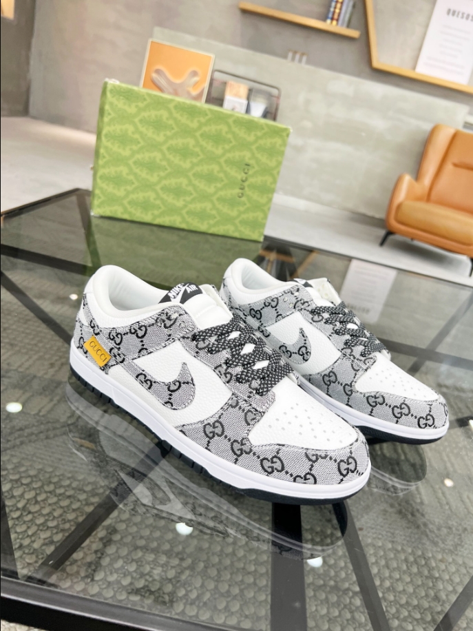 Gucci White Black Sneaker - GCC159