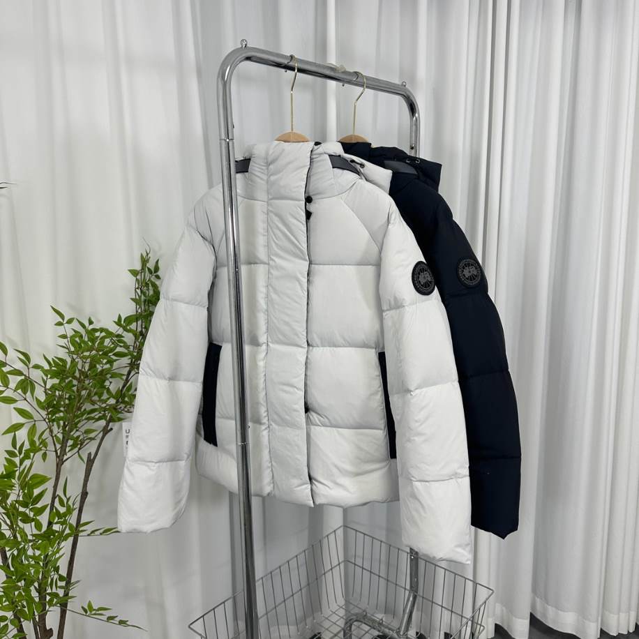 Canada Goose Junction Hooded Down Black Jacket - CN36