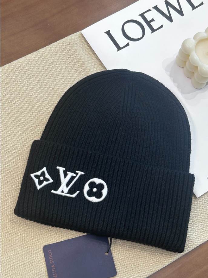 Louis Vuitton Black Logo LV White Hats - LVC002