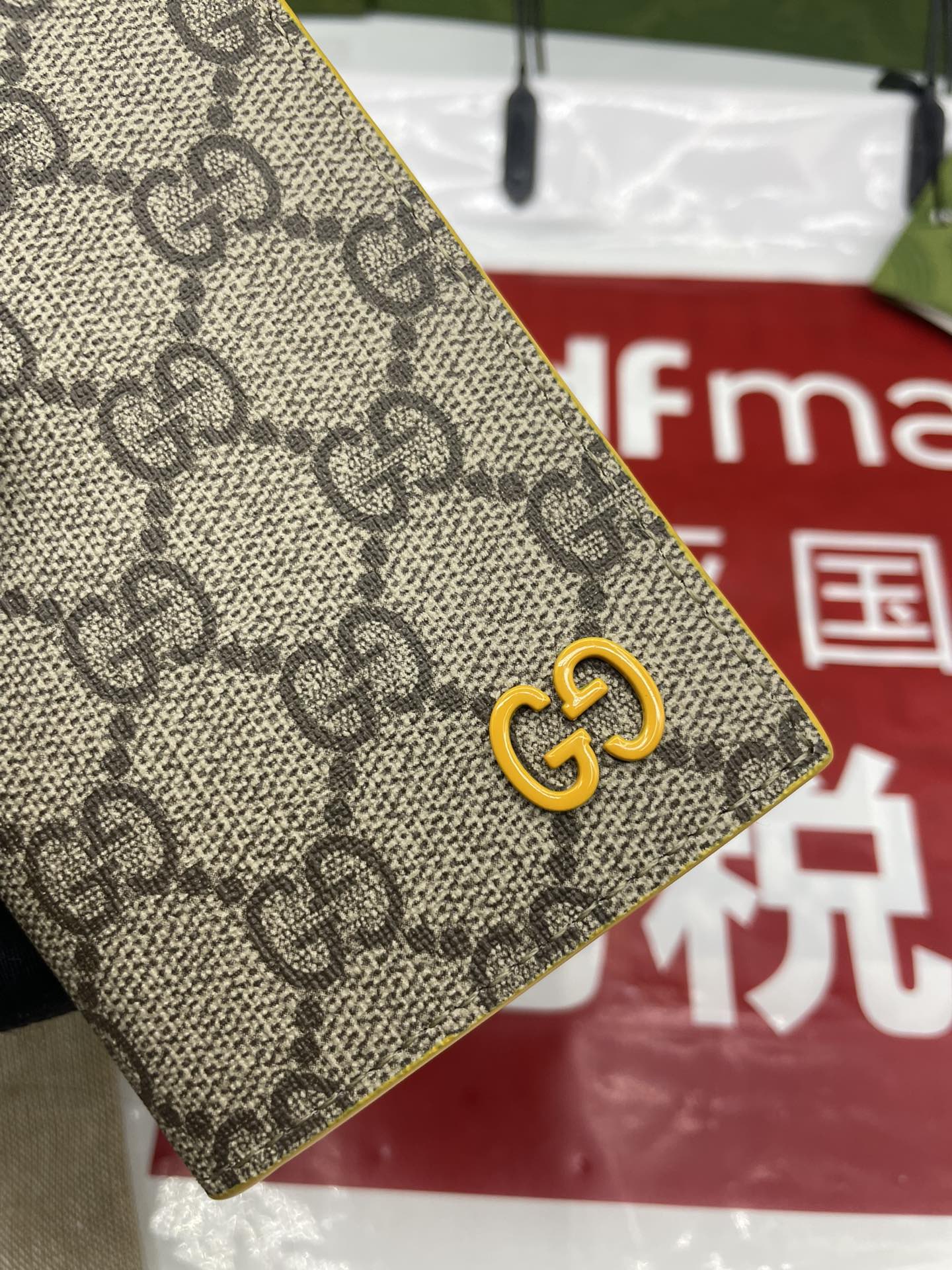 GUCCI GG LONG CARD CASE WITH GG DETAIL IN YELLOW - WLG048 GUCCI GG LONG CARD CASE WITH GG DETAIL IN YELLOW