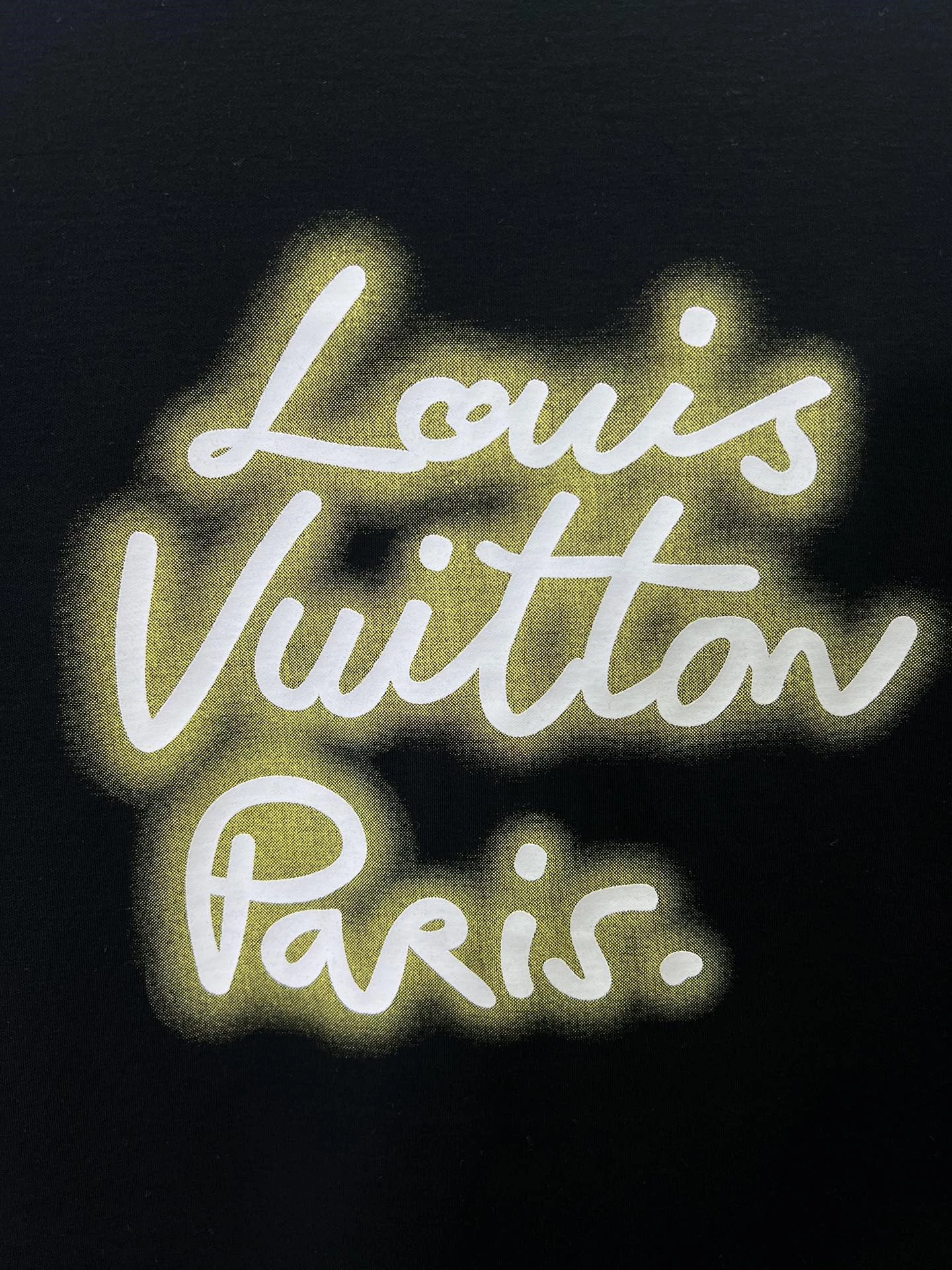 GLOW SIGNATURE T-SHIRT IN BLACK - LVC055 GLOW SIGNATURE T-SHIRT IN BLACK