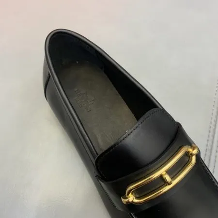 Hermes Men's Colette Loafers In Black Calfskin - HM044 Hermes Men's Colette Loafers In Black Calfskin