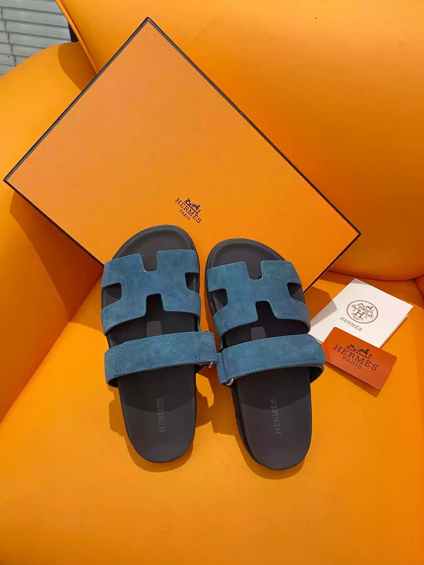 HERMES MEN'S CHYPRE SANDALS IN BLUE SUEDE CALFSKIN - HMSD010
