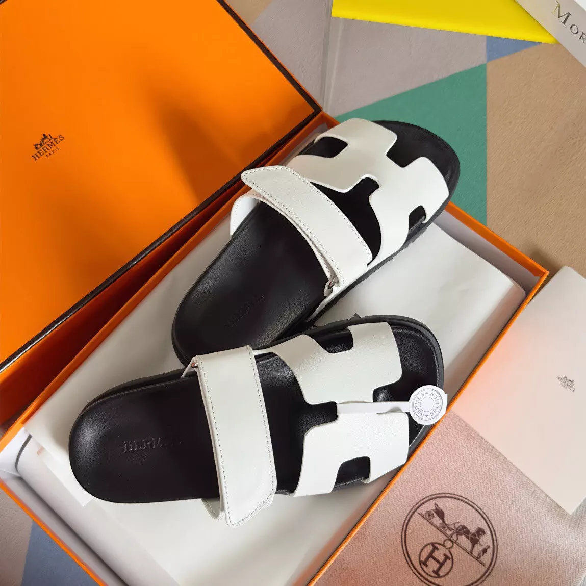 HERMES MEN'S CHYPRE SANDALS IN WHITE CALFSKIN - HMSD008