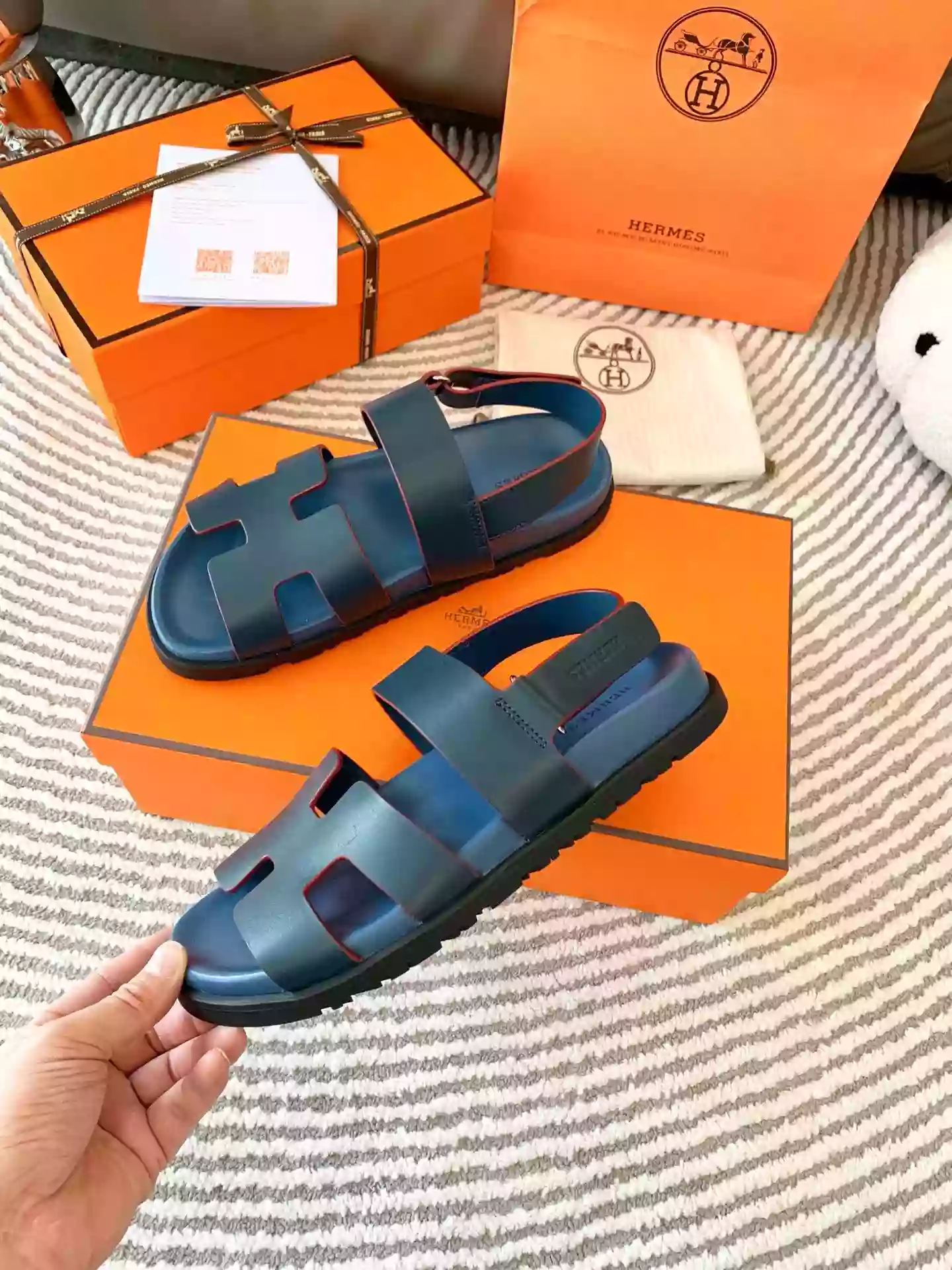 HERMES MEN'S GENIUS SANDALS IN BLUE CALFSKIN - HMSD004