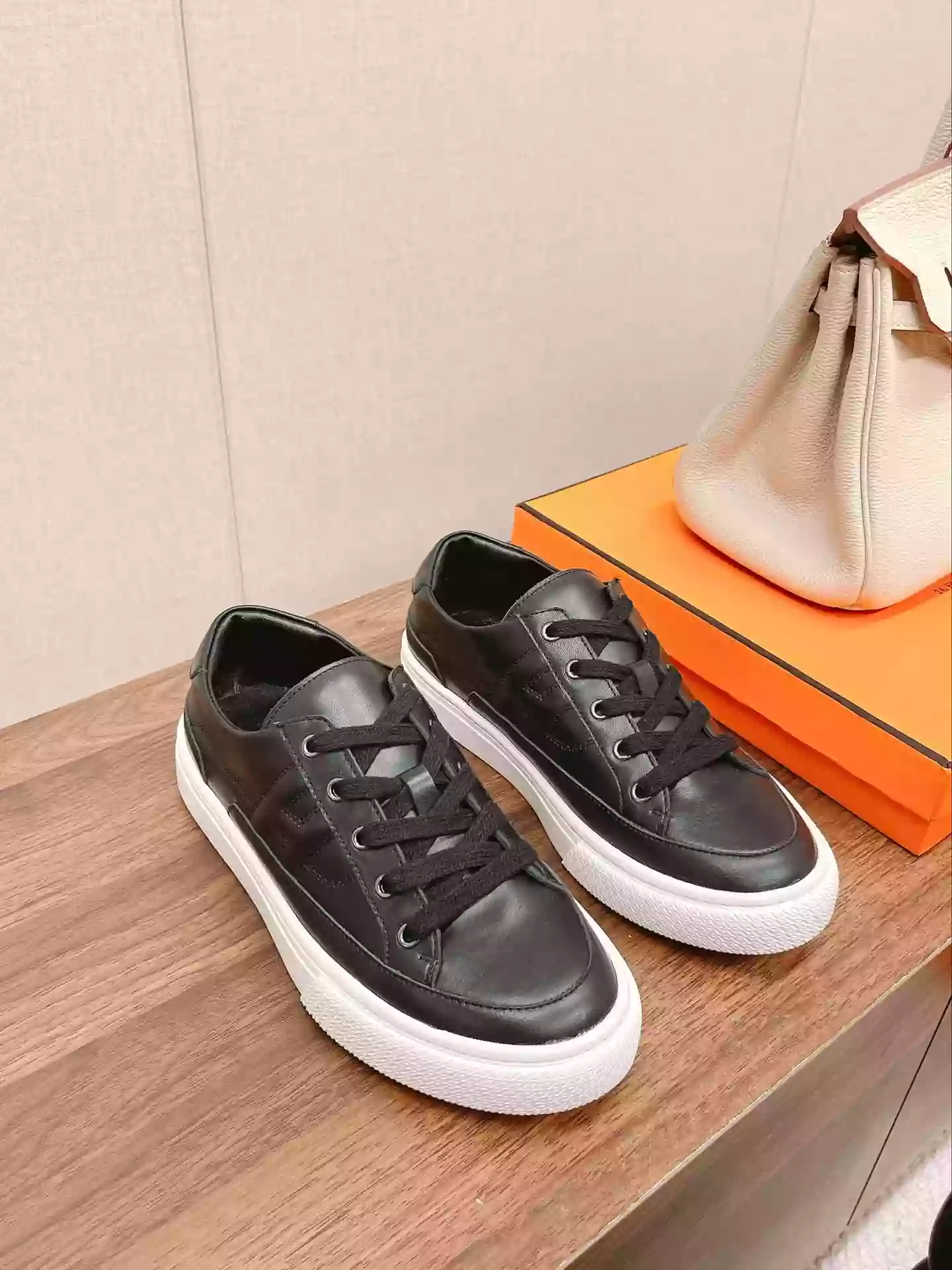Hermès Sneakers