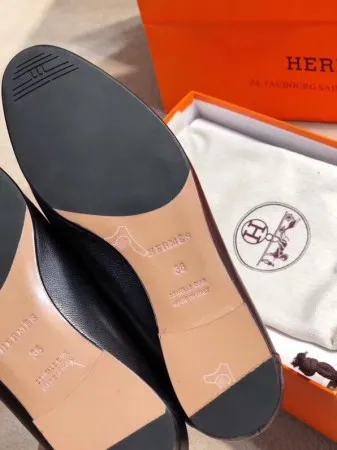 Hermes Women's Paris Loafers In Black Goatskin - HM085 Hermes Women's Paris Loafers In Black Goatskin