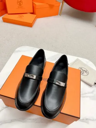 Hermes Women's Destin Loafers in Black Leather - HM073 Hermes Women's Destin Loafers in Black Leather