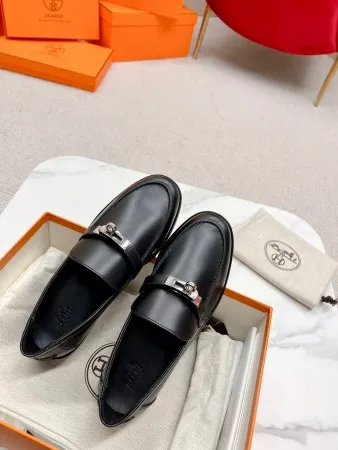 Hermes Women's Destin Loafers in Black Leather - HM073 Hermes Women's Destin Loafers in Black Leather