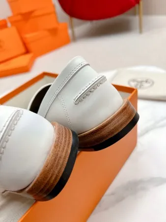 Hermes Women's Destin Loafers in White Leather - HM072 Hermes Women's Destin Loafers in White Leather