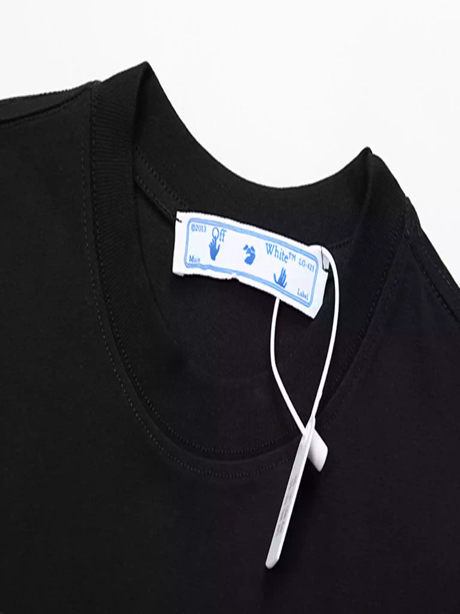 Off White Arrow Carav Slim Tee - OWS014 Off White Arrow Carav Slim Tee