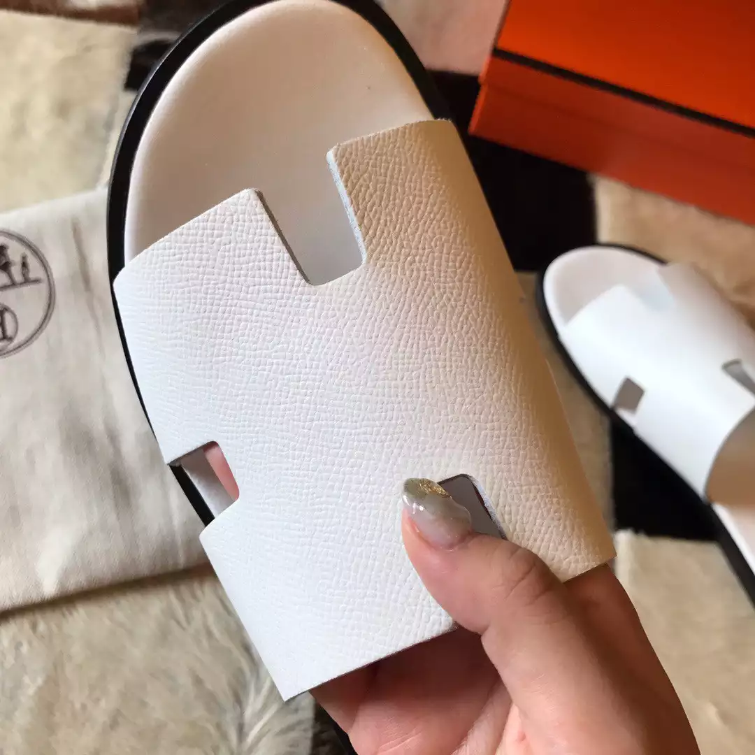 HERMES MEN'S IZMIR SANDALS IN WHITE EPSOM LEATHER - HMSD030