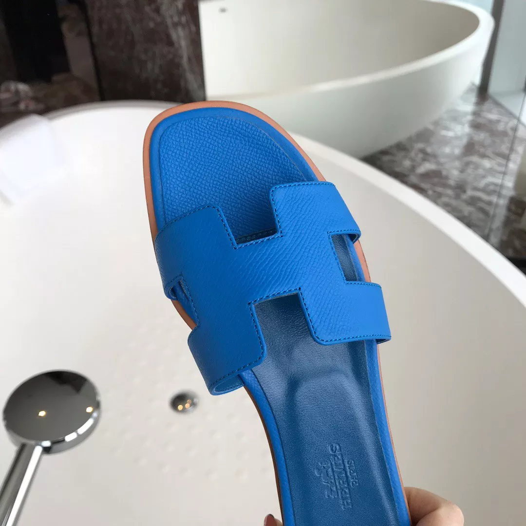 HERMES ORAN SLIDE SANDALS IN BLUE HYDRA EPSOM CALFSKIN - HMSD069