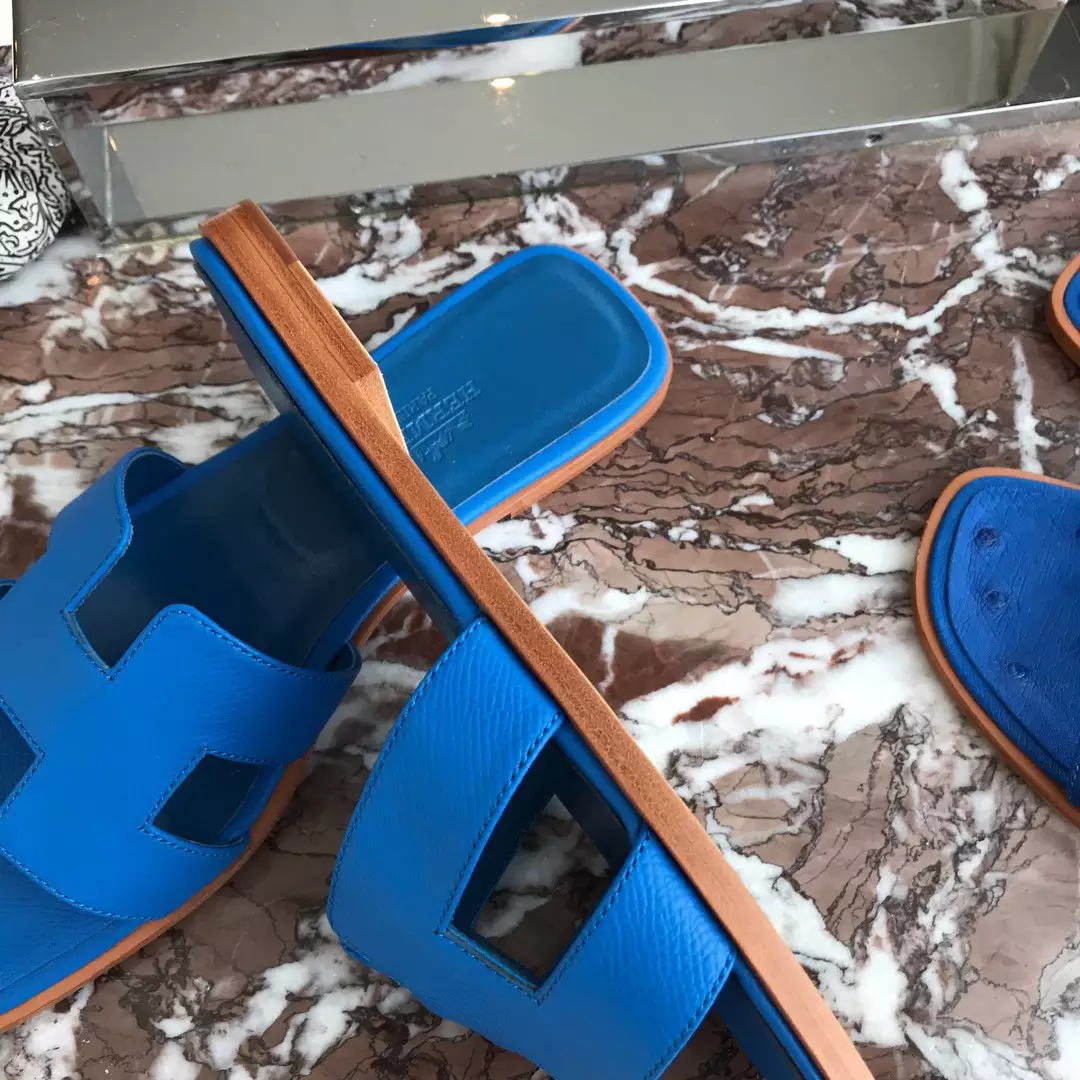 HERMES ORAN SLIDE SANDALS IN BLUE HYDRA EPSOM CALFSKIN - HMSD069