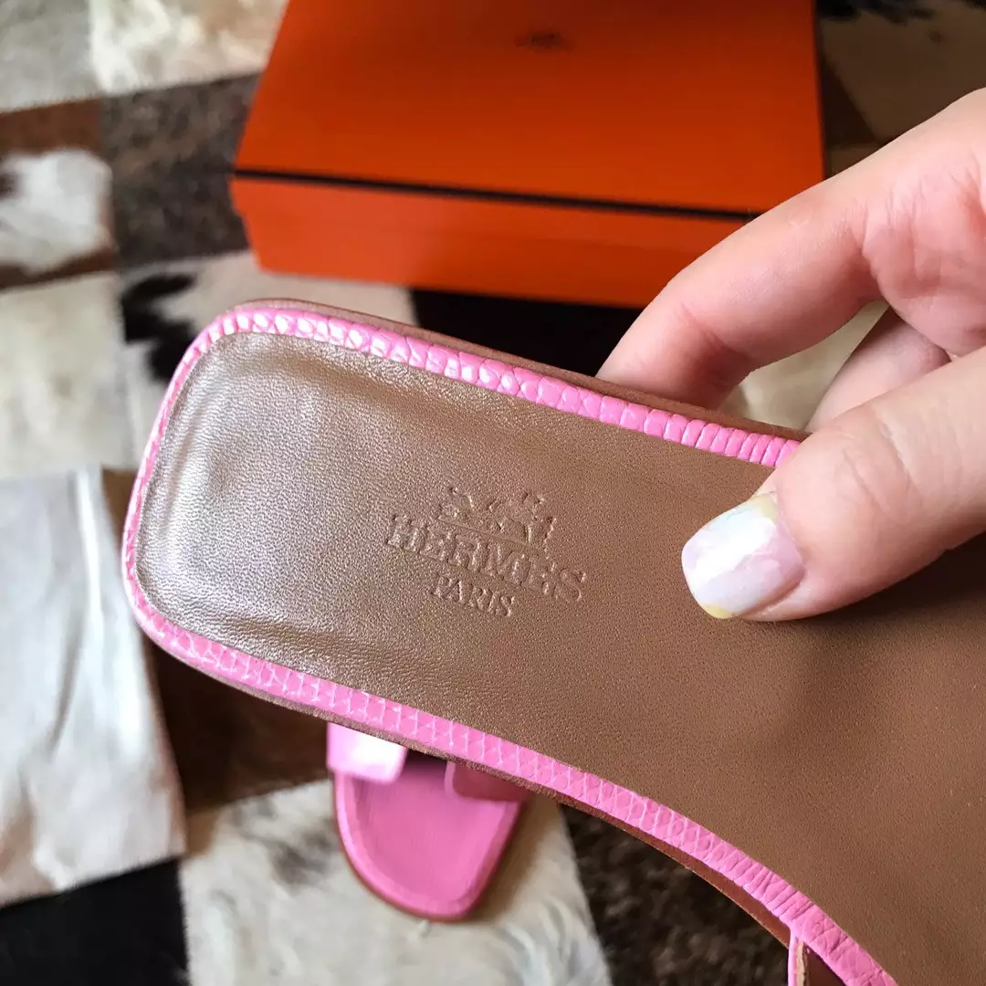 HERMES ORAN SLIDE SANDALS IN PINK LIZARD LEATHER - HMSD113