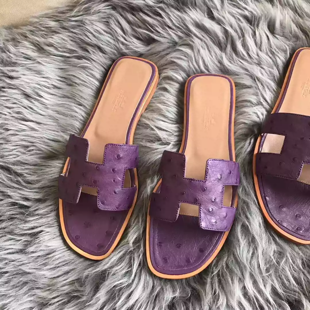 HERMES ORAN SLIDE SANDALS IN PURPLE OSTRICH LEATHER - HMSD079