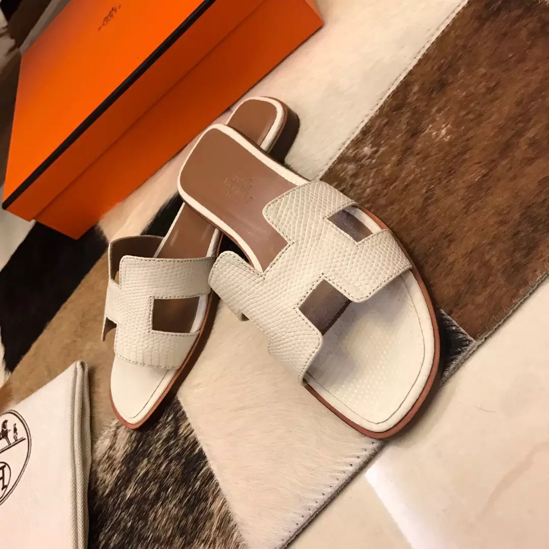 HERMES ORAN SLIDE SANDALS IN WHITE LIZARD LEATHER - HMSD120