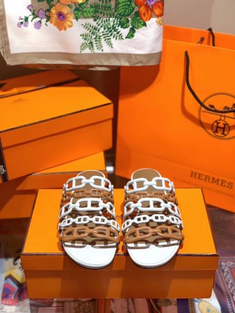 HERMES THALASSA SLIDE SANDALS IN BROWN/WHITE LAMBSKIN - HMSD136