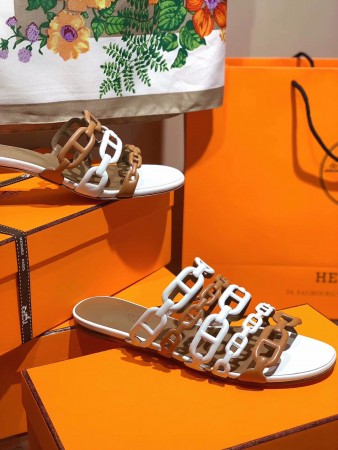 HERMES THALASSA SLIDE SANDALS IN BROWN/WHITE LAMBSKIN - HMSD136