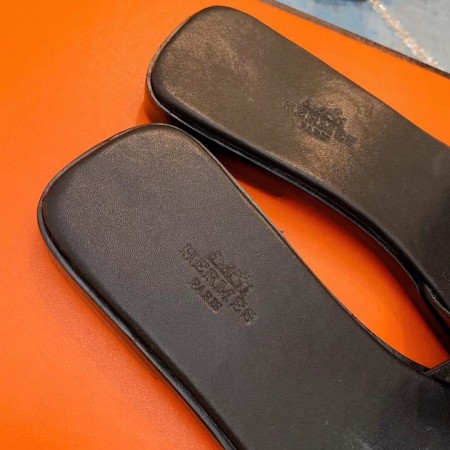 HERMES VIEW SLIDE SANDALS IN BLACK LEATHER - HMSD131