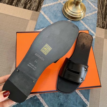 HERMES VIEW SLIDE SANDALS IN BLACK LEATHER - HMSD131