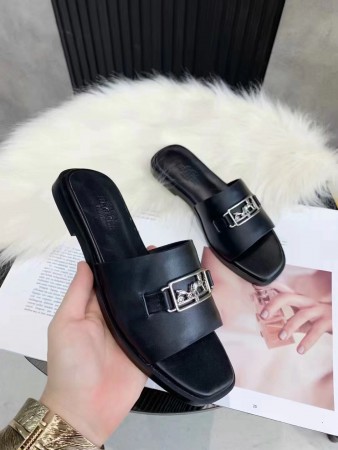 HERMES VILLA SLIDE SANDALS IN BLACK LEATHER - HMSD135