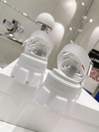 PRADA FOAM SANDALS IN WHITE RUBBER - PSD007