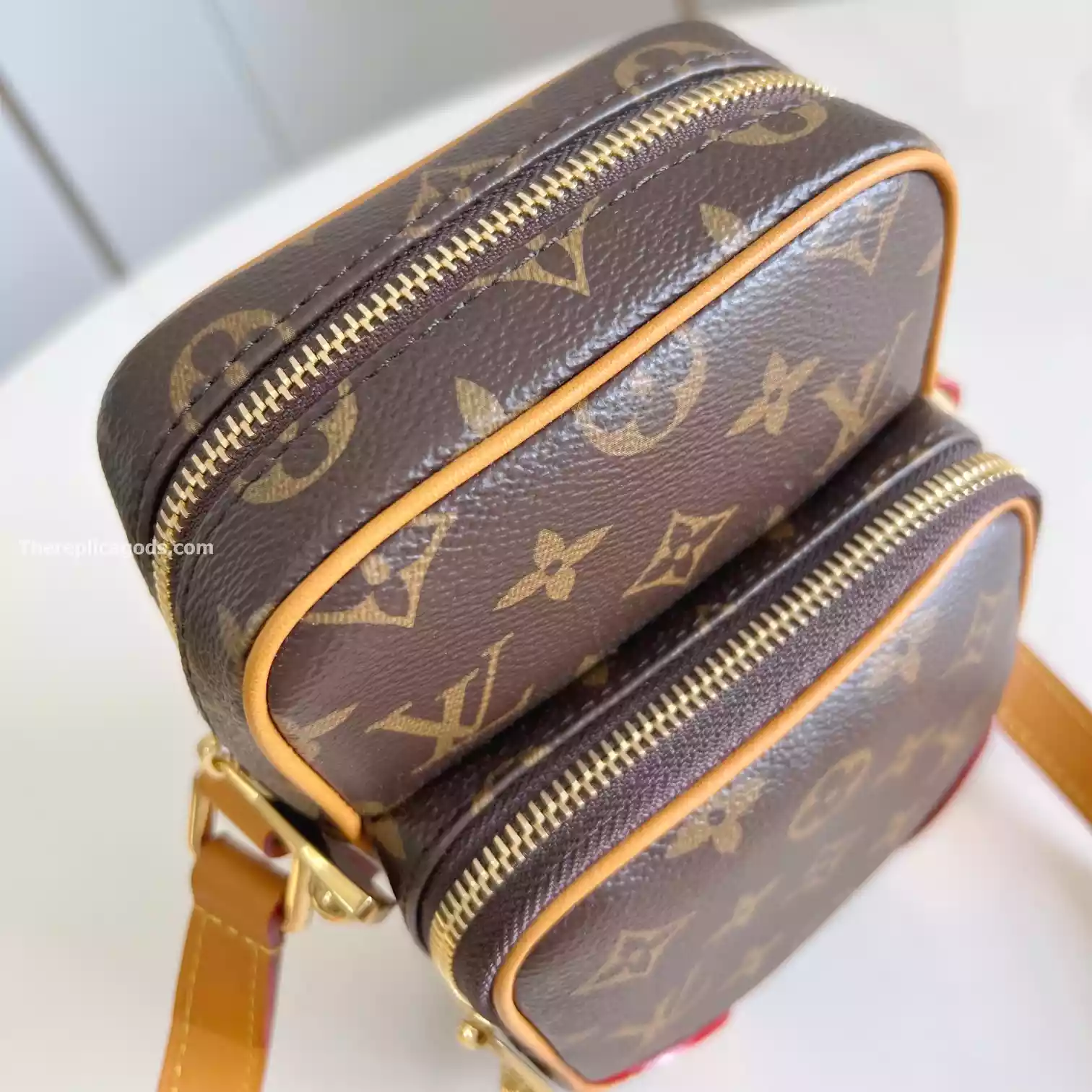 AMAZONE CROSS-BODY BAG BROWN MONOGRAM CANVAS - LW319 AMAZONE CROSS-BODY BAG BROWN MONOGRAM CANVAS