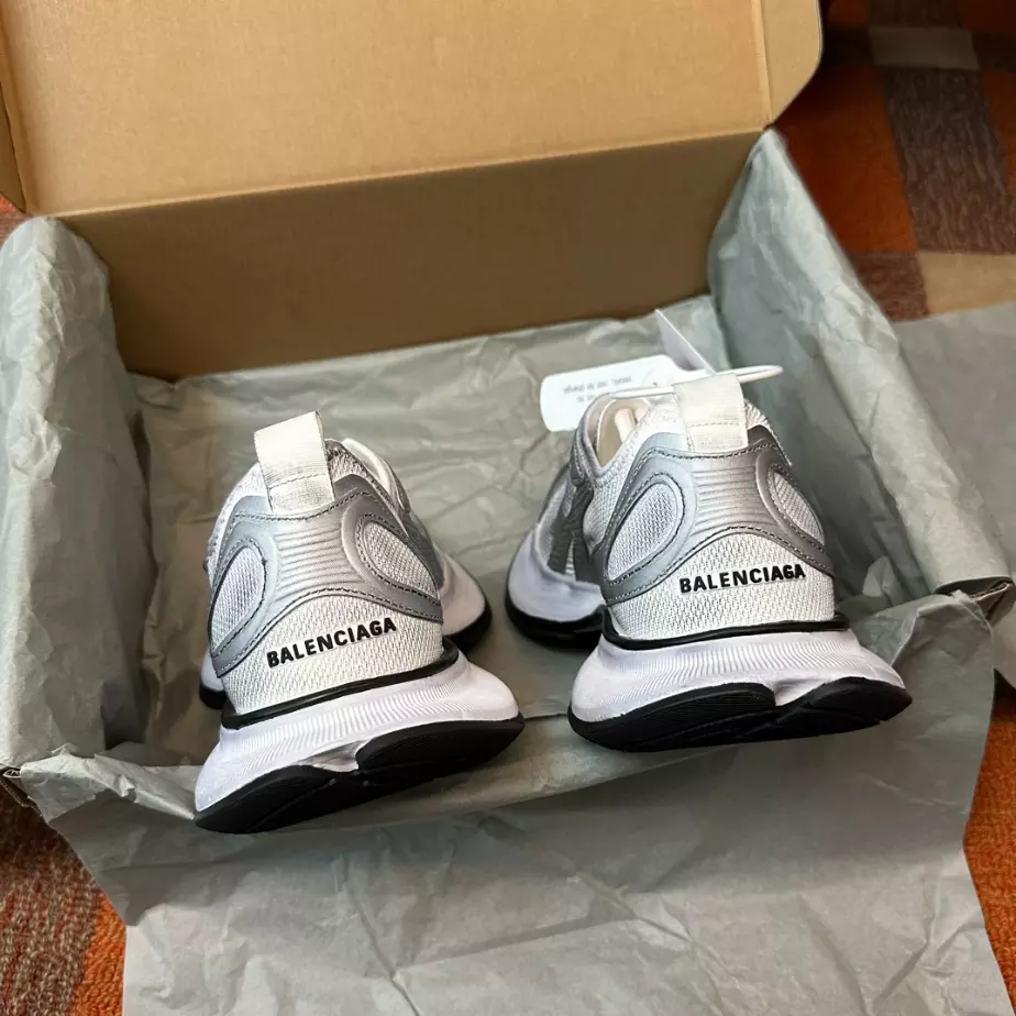 BALENCIAGA CIRCUIT SNEAKER - BLA098