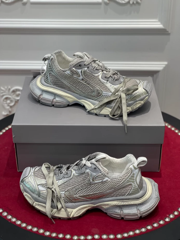 BALENCIAGA MEN'S 3XL SNEAKER - BLA117