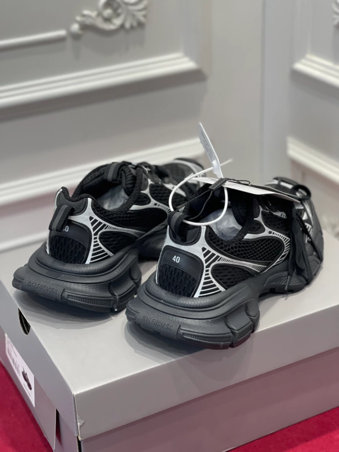 BALENCIAGA MEN'S 3XL SNEAKER - BLA119