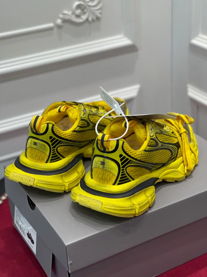 BALENCIAGA MEN'S 3XL SNEAKER - BLA121