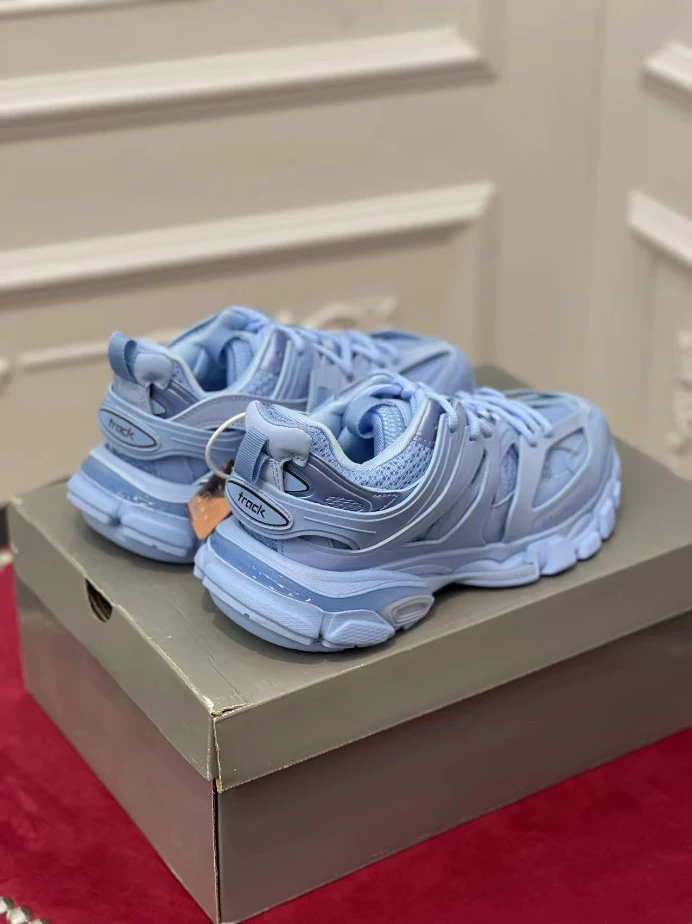 BALENCIAGA TRACK SNEAKER - BLA131